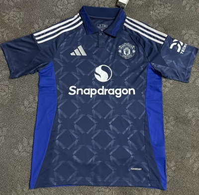 2425 Man U Away